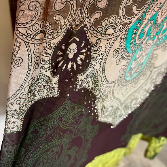 ONE WORLD 1x GREEN LIGHTWEIGHT LAYERED RUFFLED SEQUIN BEADED TUNIC - Picture 4 of 10